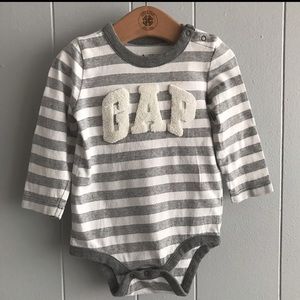 Baby Gap Body Suit